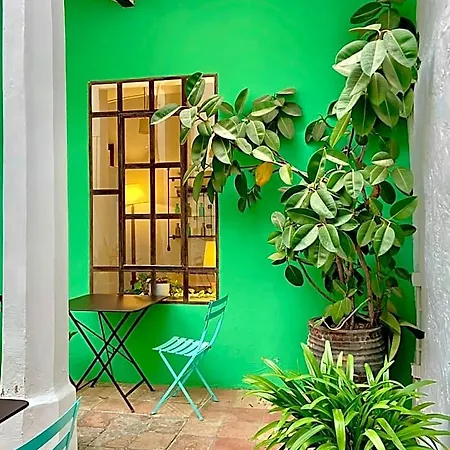 Hotel Hanoi *