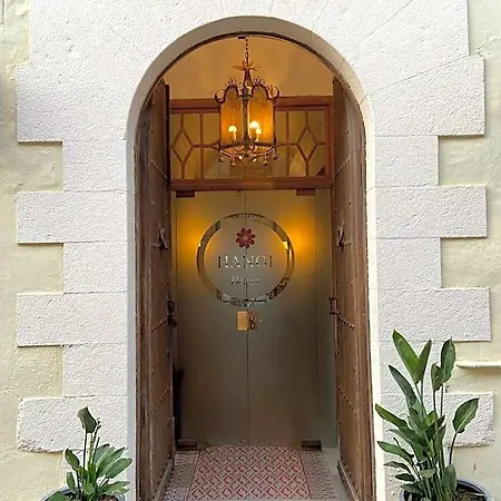 Hotel Hanoi *